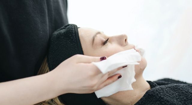 安全と美を両立するために知っておきたいアートメイク施術の正しい受け方と法律知識 安全と美を両立するために知っておきたいアートメイク施術の正しい受け方と法律知識